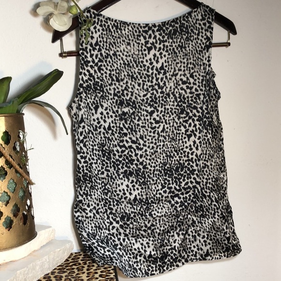 AK Anne Klein Leopard Cheetah Print Sleeveless Ruffled Top - Picture 6 of 8